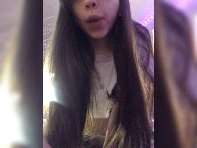 korolevaaa11 live cam on BongaCams