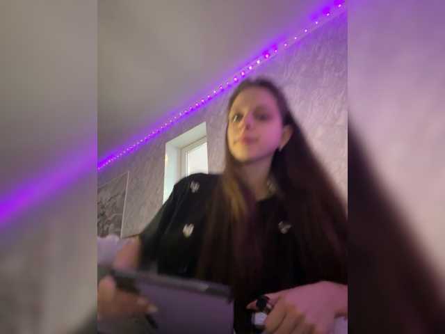 korolevaaa11 live cam on BongaCams