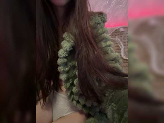 korolevaaa11 live cam on BongaCams
