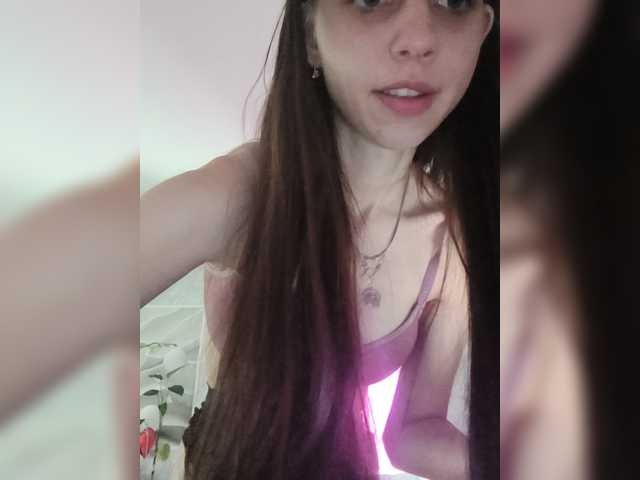 korolevaaa11 live cam on BongaCams