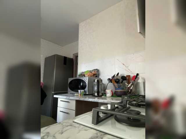 korolevaaa11 live cam on BongaCams