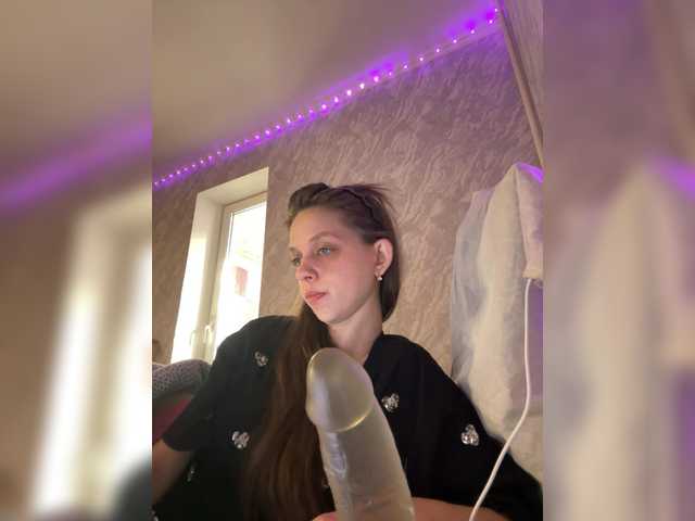 korolevaaa11 live cam on BongaCams