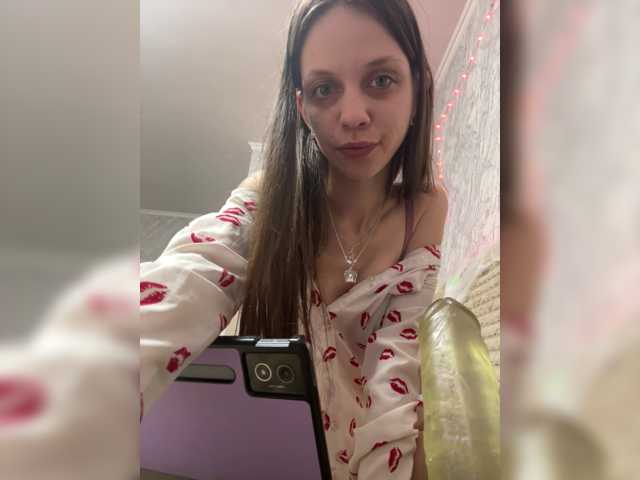 Alekseevna001 live cam on BongaCams