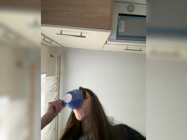 korolevaaa11 live cam on BongaCams
