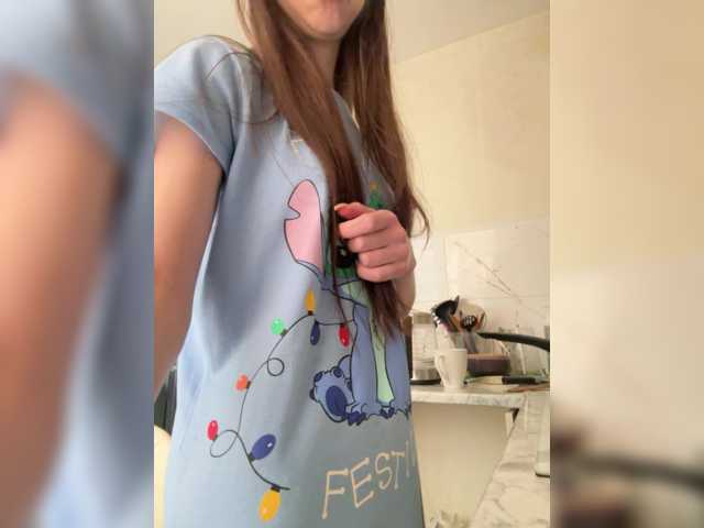 korolevaaa11 live cam on BongaCams