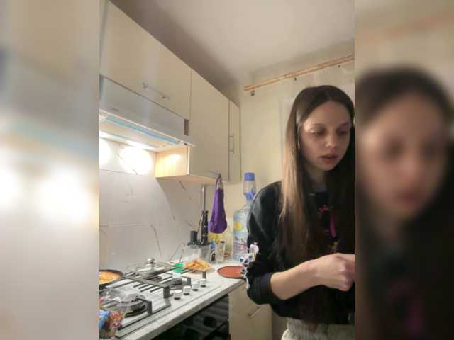 Alekseevna001 live cam
