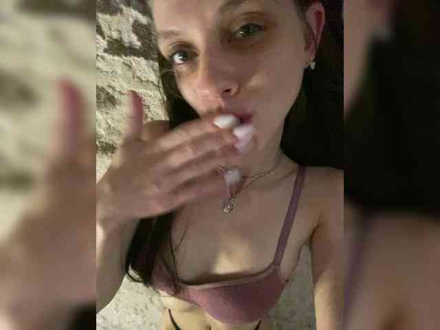 korolevaaa11 webcam