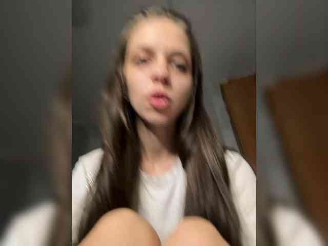 korolevaaa11 webcam