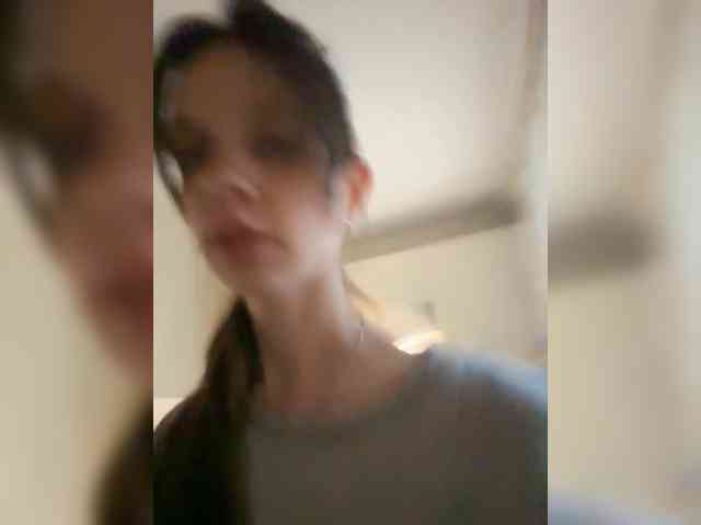 korolevaaa11 webcam