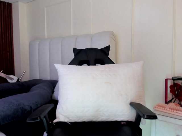 laurasweett live cam on BongaCams
