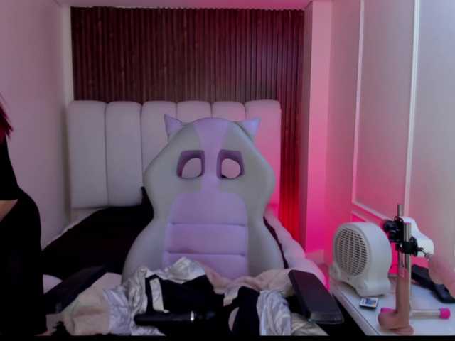 laurasweett live webcam show
