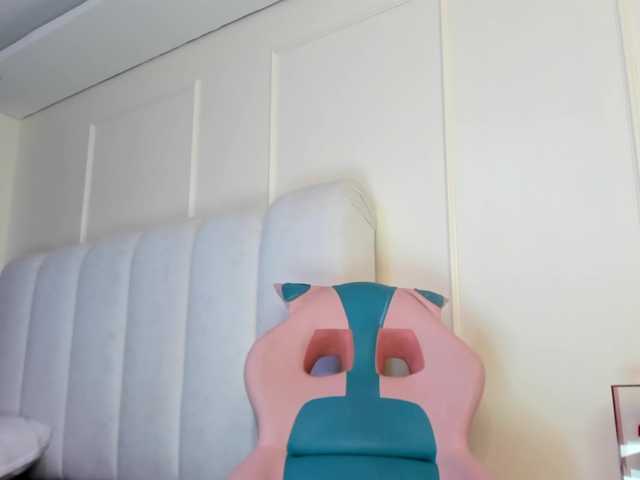 laurasweett live cam on BongaCams