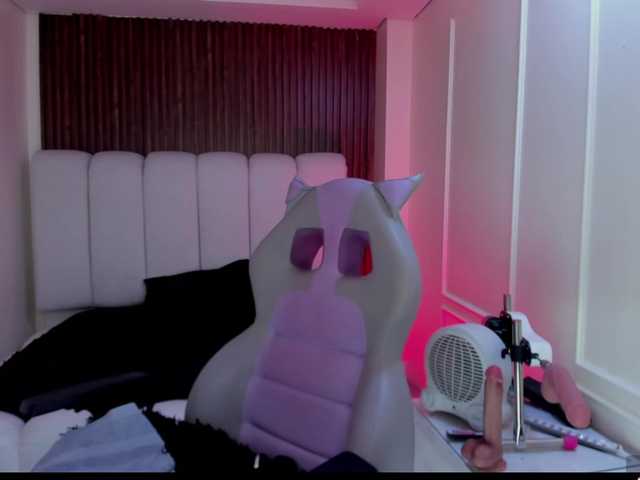 laurasweett live webcam show