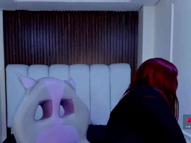 laurasweett webcam