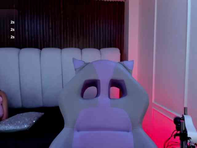 laurasweett webcam