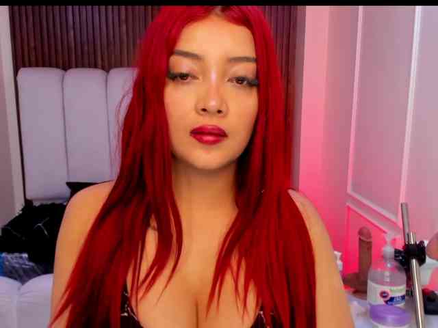 laurasweett webcam