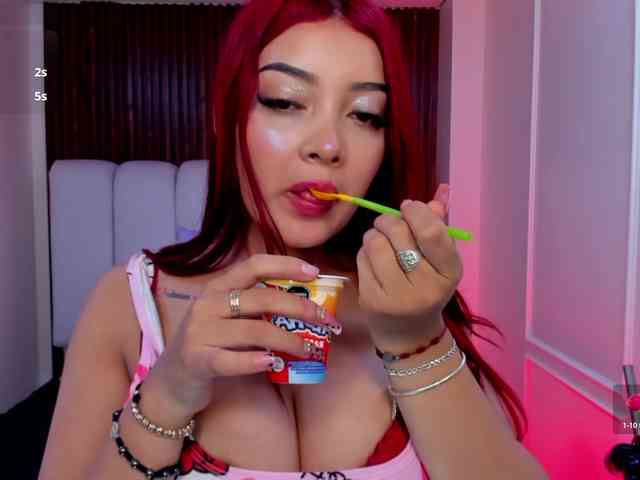 laurasweett webcam