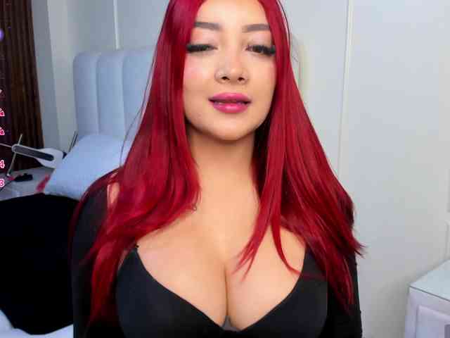 laurasweett webcam