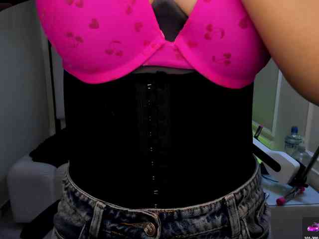 laurasweett Live Webcam on BongaCams