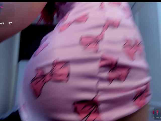 laurasweett webcam