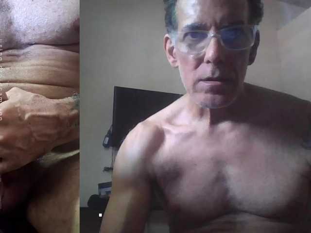 CaptainFox live webcam show