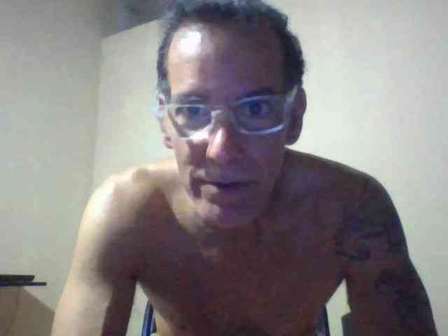 CaptainFox Live Webcam on BongaCams