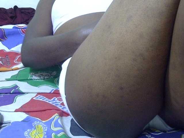 Prettycandy live cam on BongaCams
