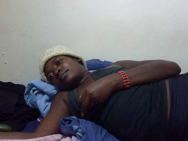 Prettycandy live webcam show