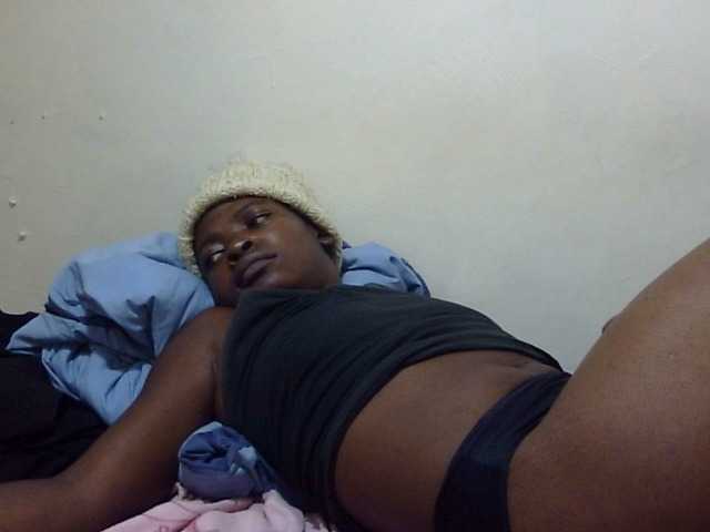 Prettycandy live webcam show