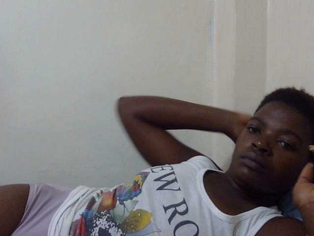 Prettycandy live webcam show