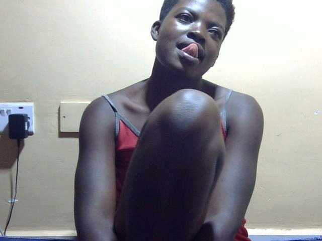 Prettycandy live cam on BongaCams