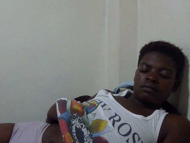 Prettycandy live webcam show