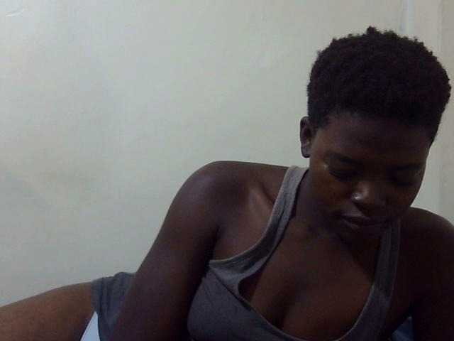 Prettycandy live webcam show