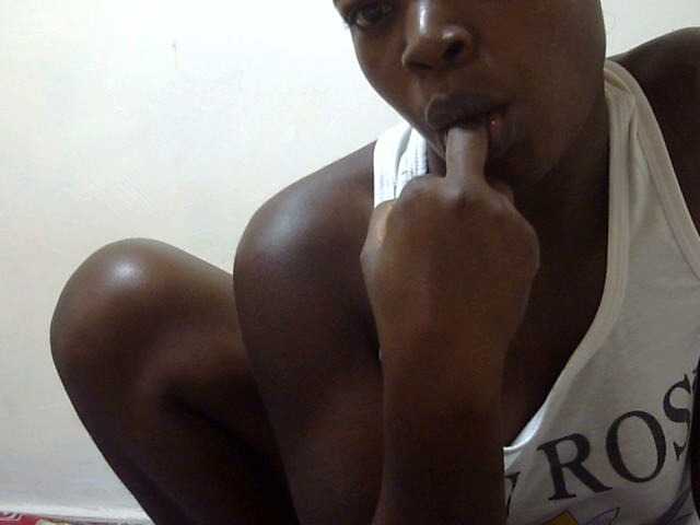 Prettycandy live cam on BongaCams