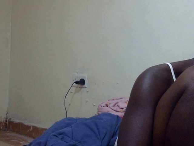 Prettycandy live webcam show