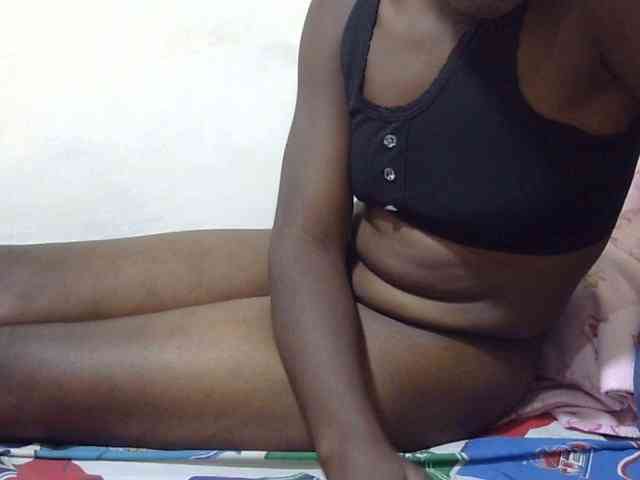 Prettycandy Live Webcam on BongaCams