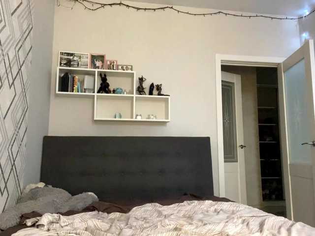 RosyCrisper live webcam show