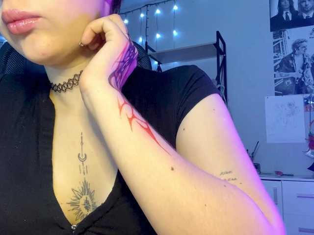 RosyCrisper live cam on BongaCams