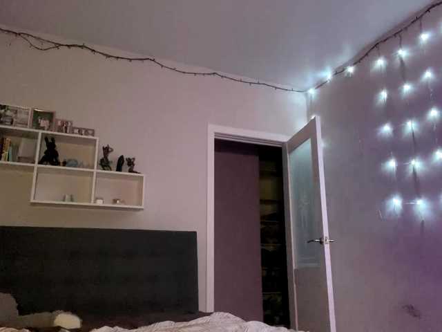 RosyCrisper live webcam show