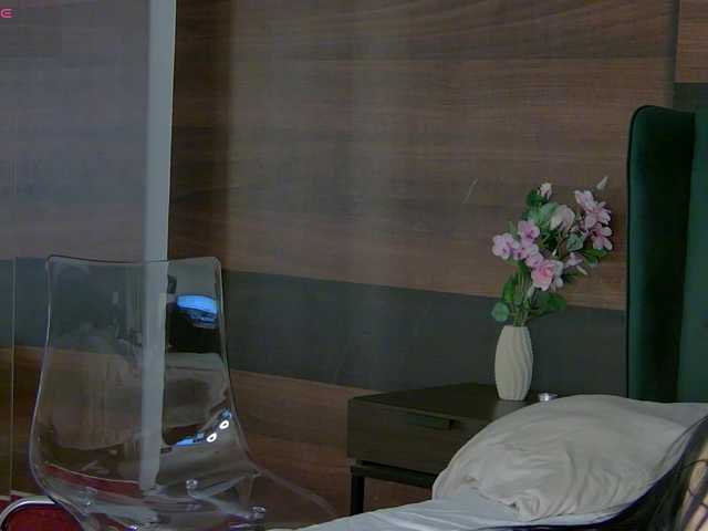 AlexisBlue live cam on BongaCams