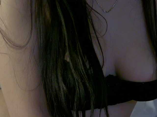 AlexisBlue live cam on BongaCams