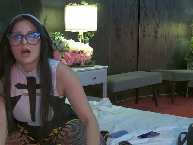 AlexisBlue live cam on BongaCams