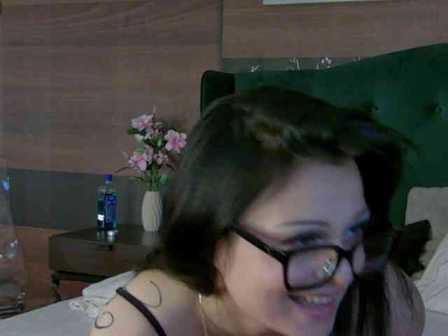 AlexisBlue webcam