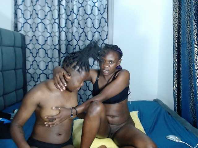 Skycrumbles live cam on BongaCams