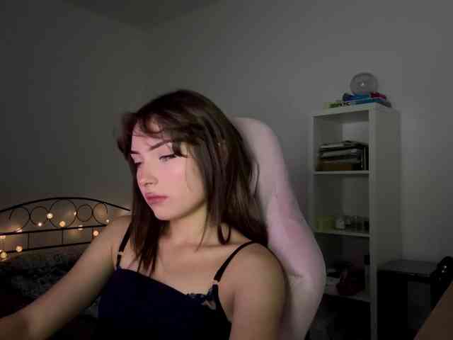 AmberGlamour webcam
