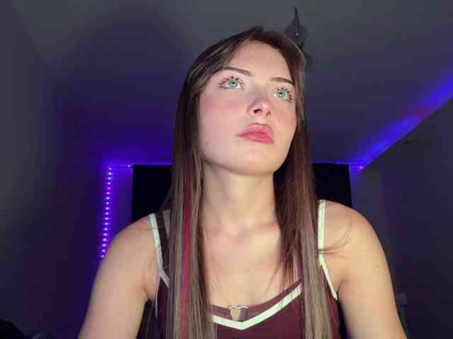 AmberGlamour webcam