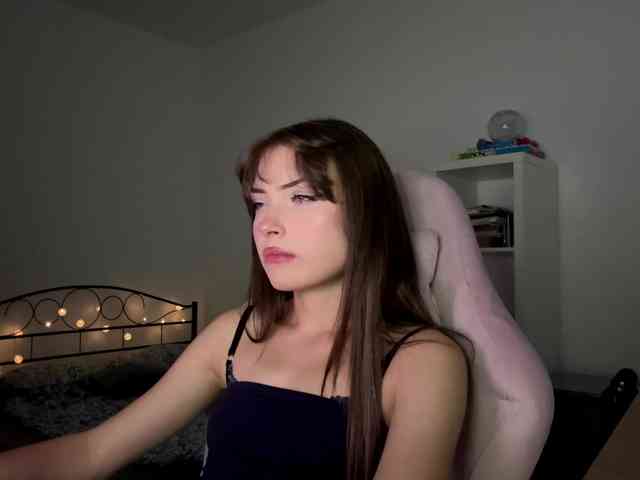 AmberGlamour webcam