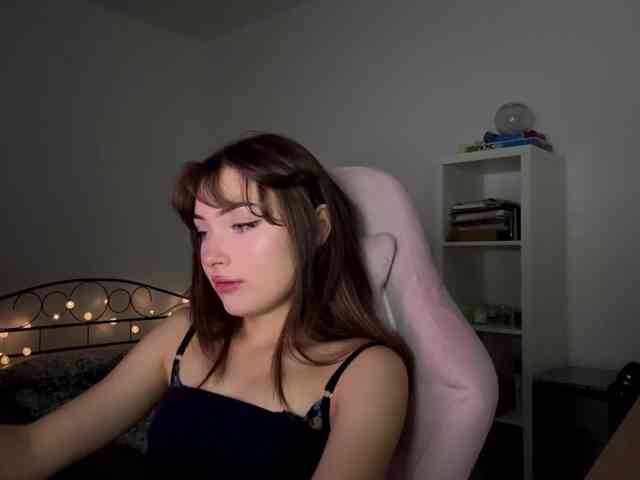 AmberGlamour webcam