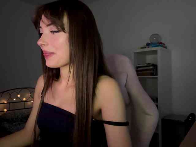 AmberGlamour webcam