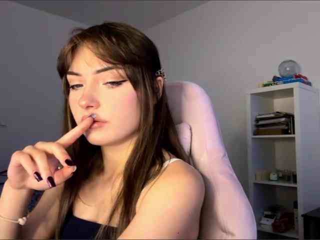 AmberGlamour webcam